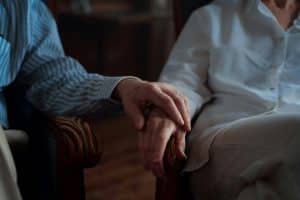 couple discussion testament